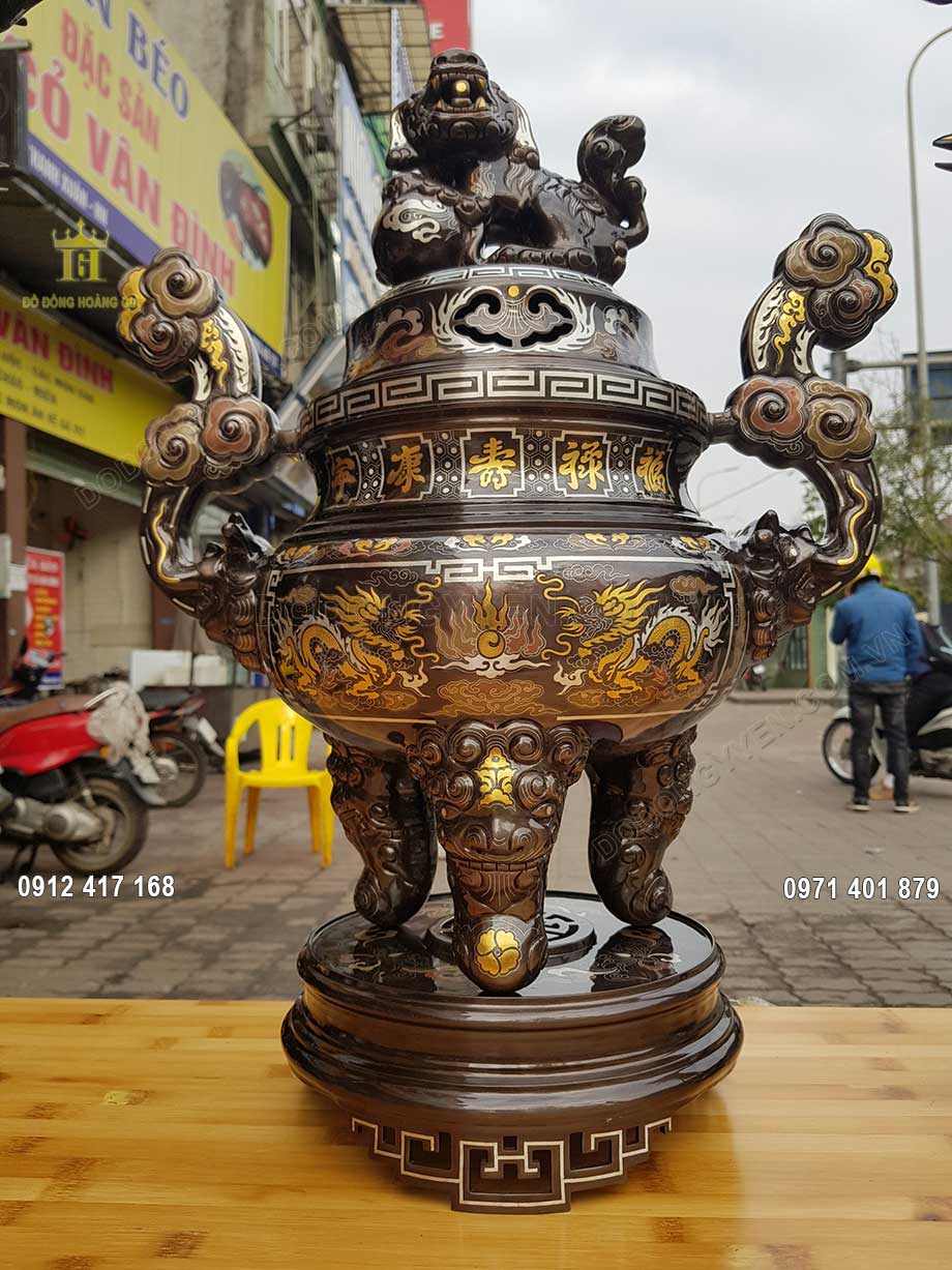 Đỉnh đồng khảm ngũ sắc c&oacute; chiều cao 61Cm